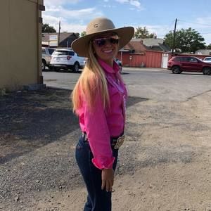 Meet your Posher, Dani